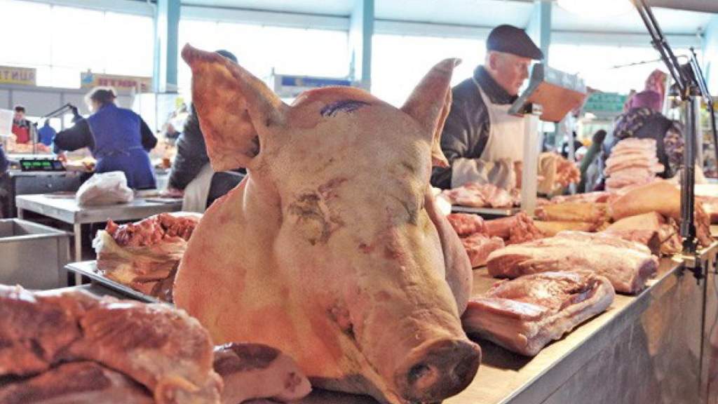 Свинья на мясокомбинате